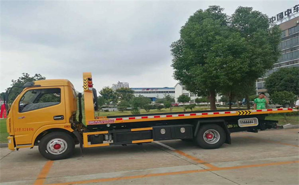 贺州定远24小时拖车救援电话号码，定远道路救援公司怎么收费的